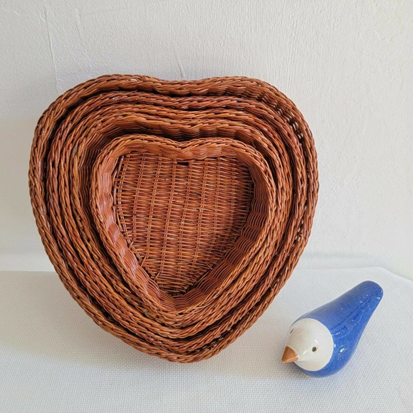 Heart Shaped Wicker Nesting Baskets Wall Decor